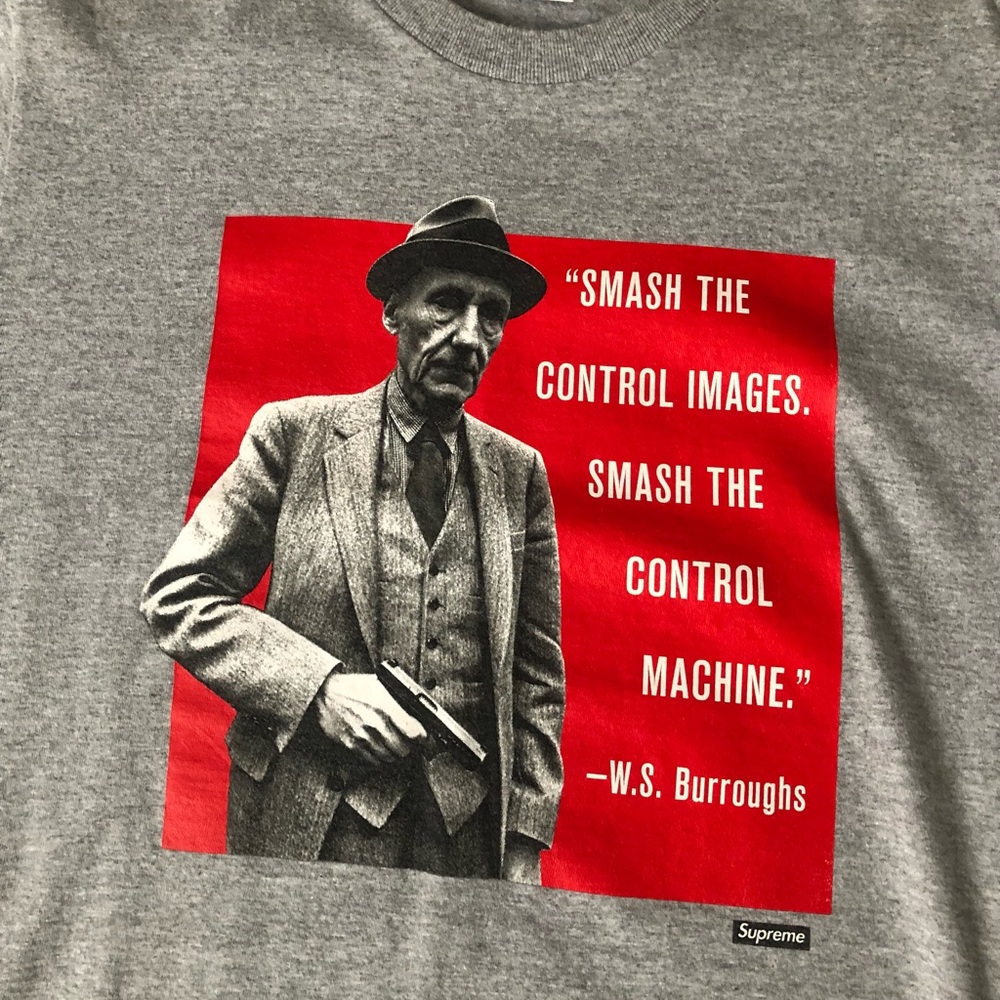 Supreme T shirt Authentic Medium.
